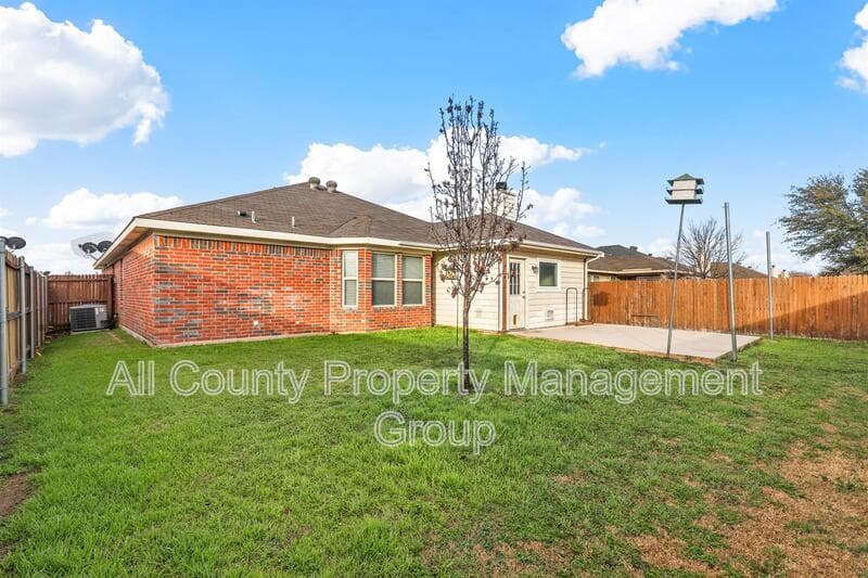 Granbury House: 4203 Agate Drive