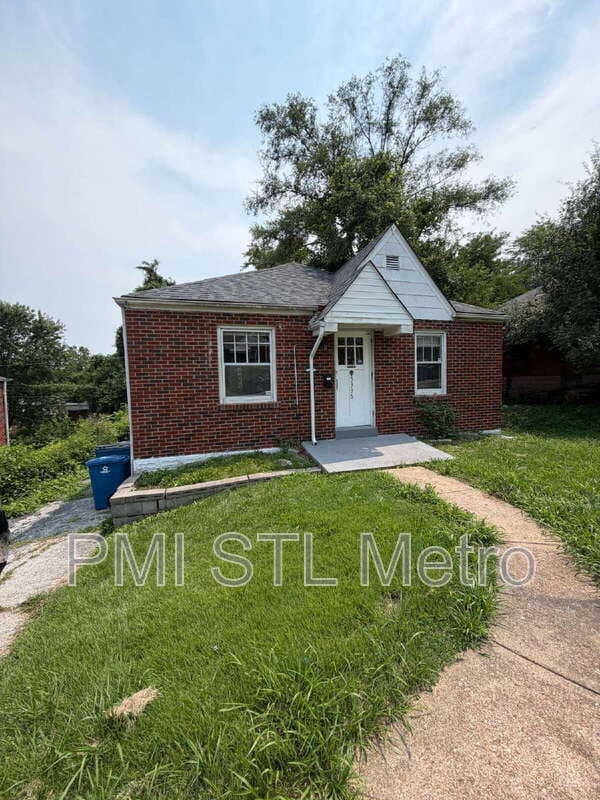 Saint Louis House: 5336 Fletcher Street