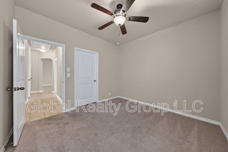 San Antonio House: 14918 Goldfinch Wy