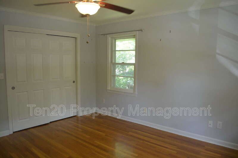 Columbus House: 1815 Marilon Dr
