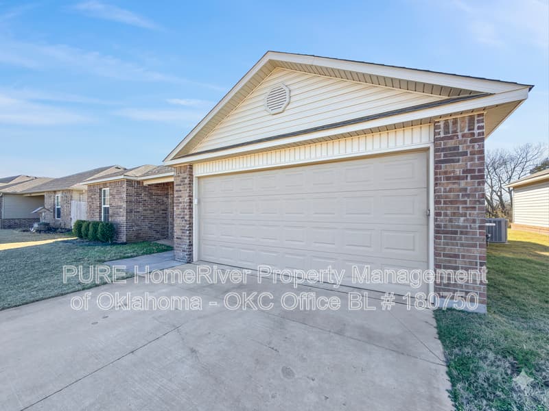 Noble House: 1504 Sandstone