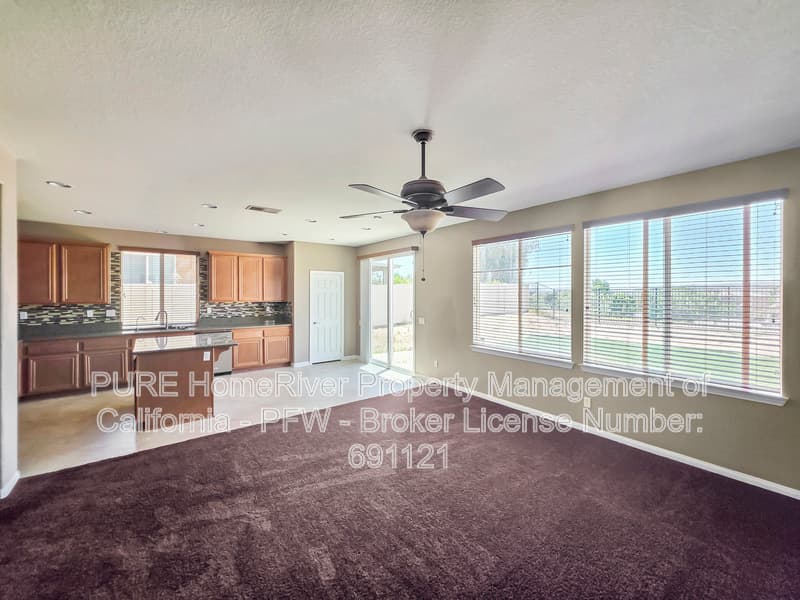Wildomar House: 23655 Glazebrook Rd