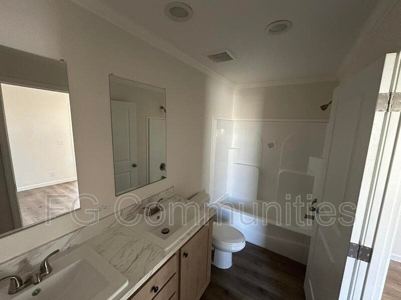 Gastonia House: 206 Wedowee Lane