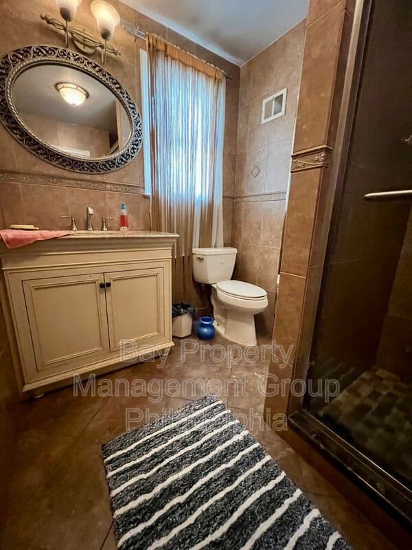 Philadelphia House: 2988 Welsh Rd
