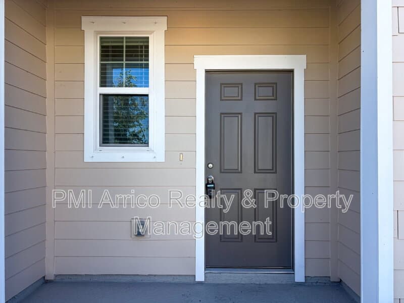 Gibsonton Townhome: 6371 Kay Morgan Lane