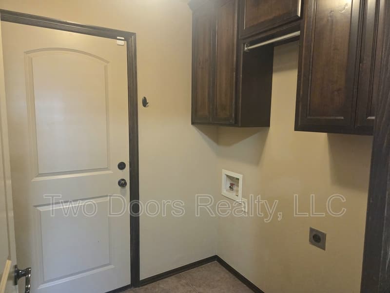 Yukon House: 3217 Tenkiller Crt.