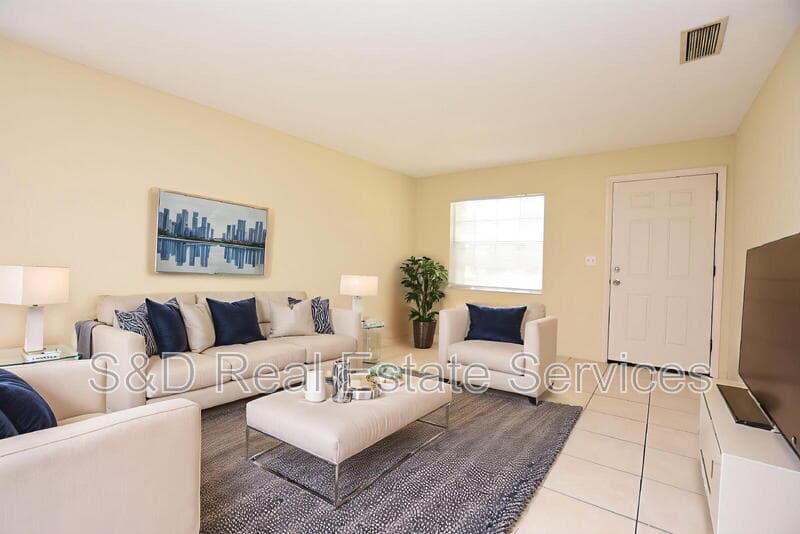 Lakeland Condo: 4705 Dimbath Dr.