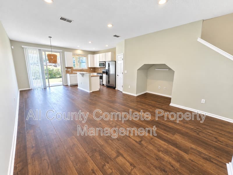 Jacksonville Townhome: 2311 Red Moon Dr.