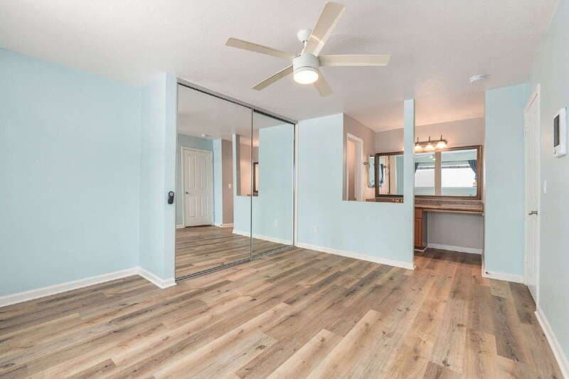 San Diego Condo: 6750 Beadnell Way