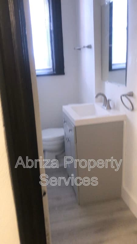 St. Louis Townhome: 3552 Nebraska Ave