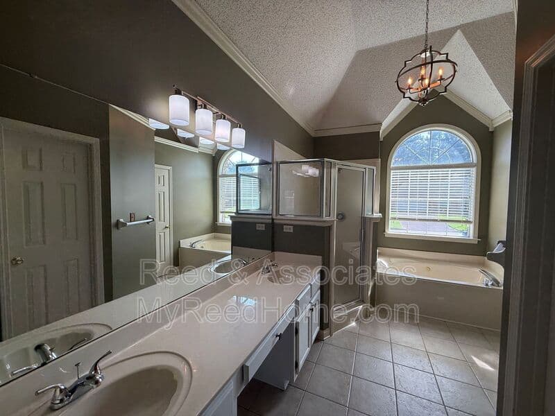 Lakeland House: 3066 Shadow Green