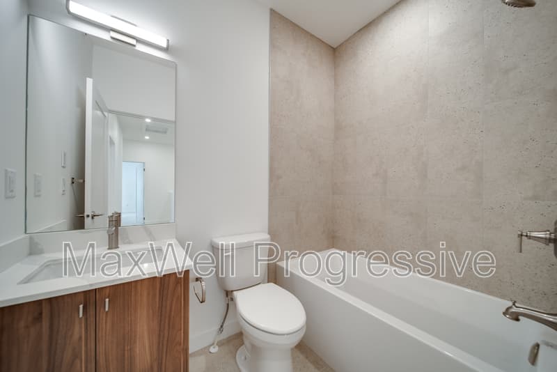 Edmonton Condo: 11315 58 Avenue NW