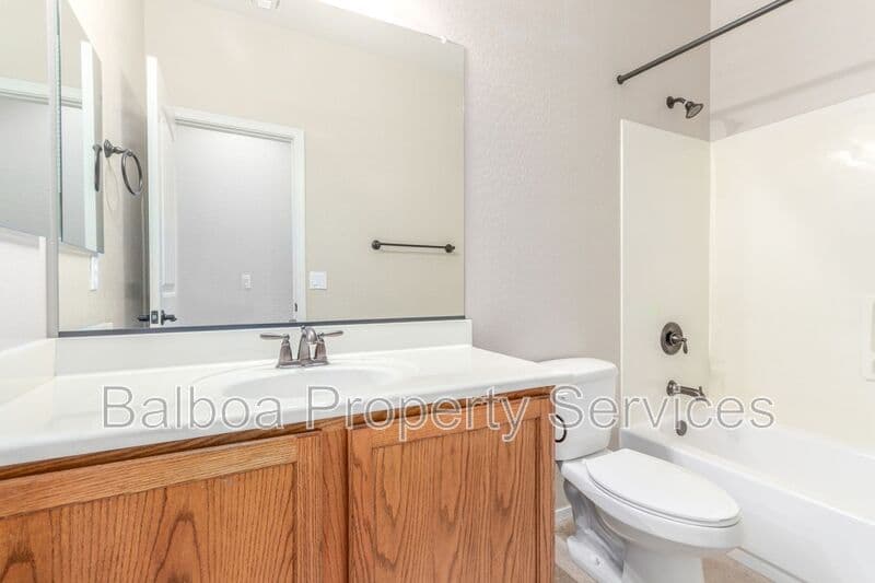 Queen Creek House: 21534 E Domingo Rd