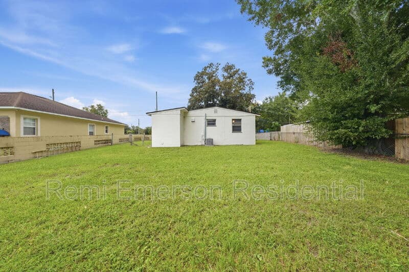 Orlando House: 3905 Wilts Street