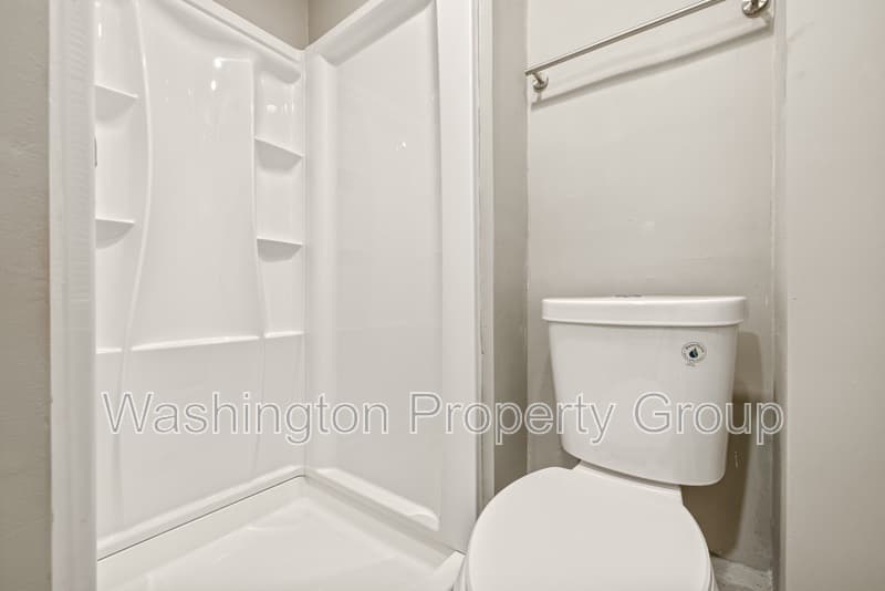 Baltimore House: 206 E 25th St