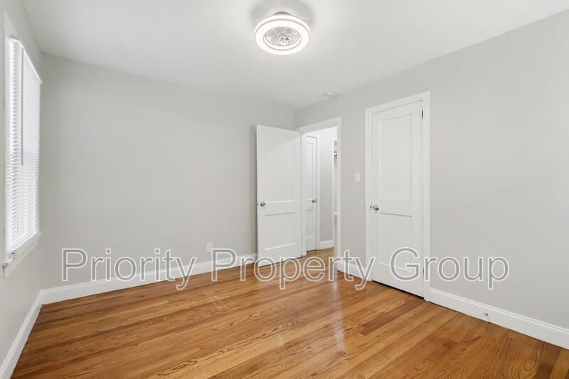 Charlotte House: 1317 Remount Road
