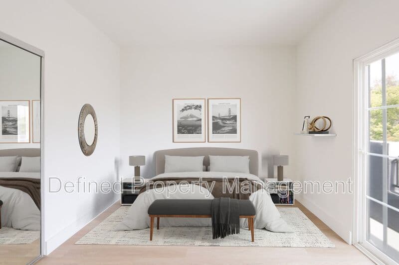 Los Angeles Condo: 1325 N Poinsettia