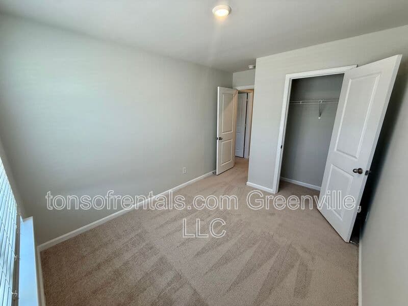 Pendleton Townhome: 107 Pendleton Place Way