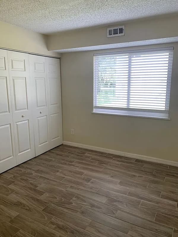 New Smyrna Beach Condo: 17 E Rhodes Dr