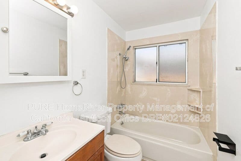 Antioch House: 2809 Bonita Ave