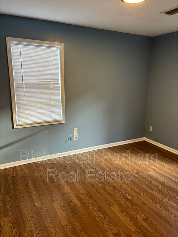 Columbus House: 4518 Moline Avenue