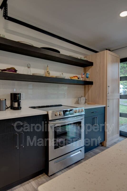 Charlotte House: 3945 Rockfern Rd