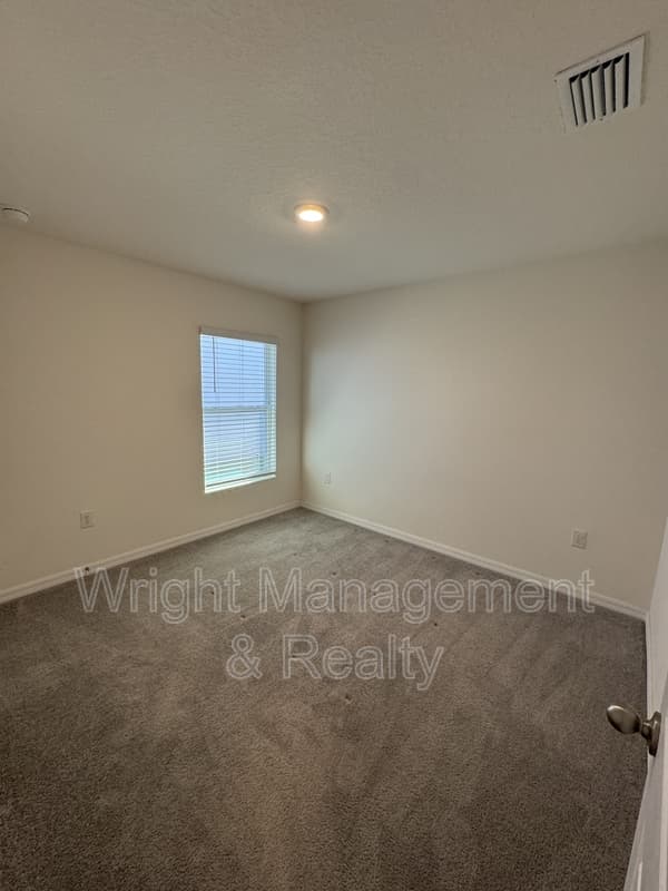 Wimauma House: 5586 Logan Cave Avenue