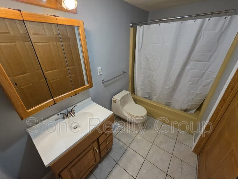 Terre Haute House: 4538 South Frye Street