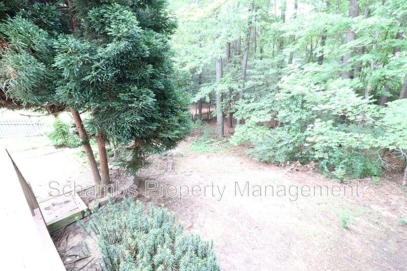 Durham House: 510 Wheeling Cir