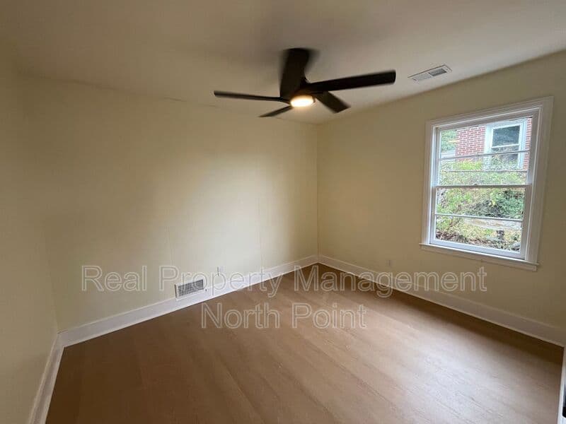 Atlanta House: 1645 Metropolitan Pkwy SW