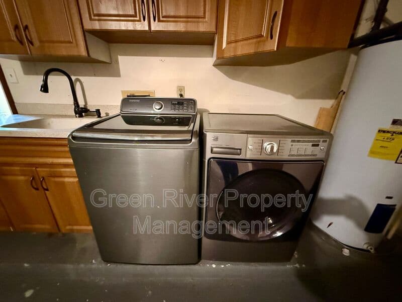 Jacksonville House: 12955 Julington Ridge Drive E