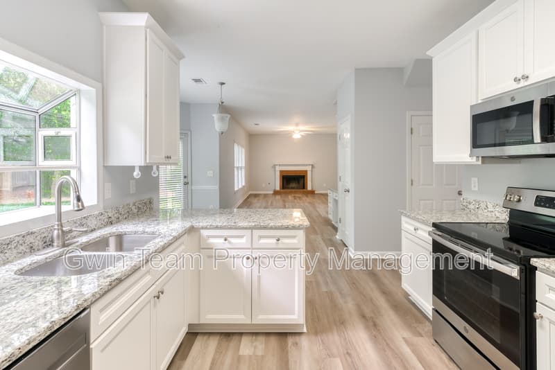 Johns Creek House: 355 Lamme Chase
