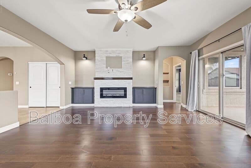 Florence House: 5596 E Helios Dr