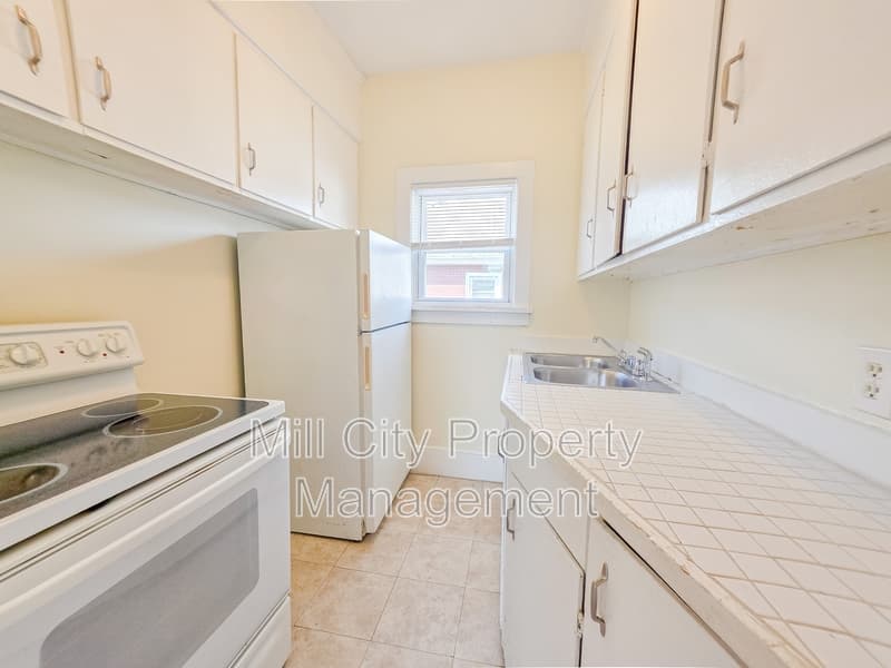 Manchester Condo: 126 Harrison Street - 3