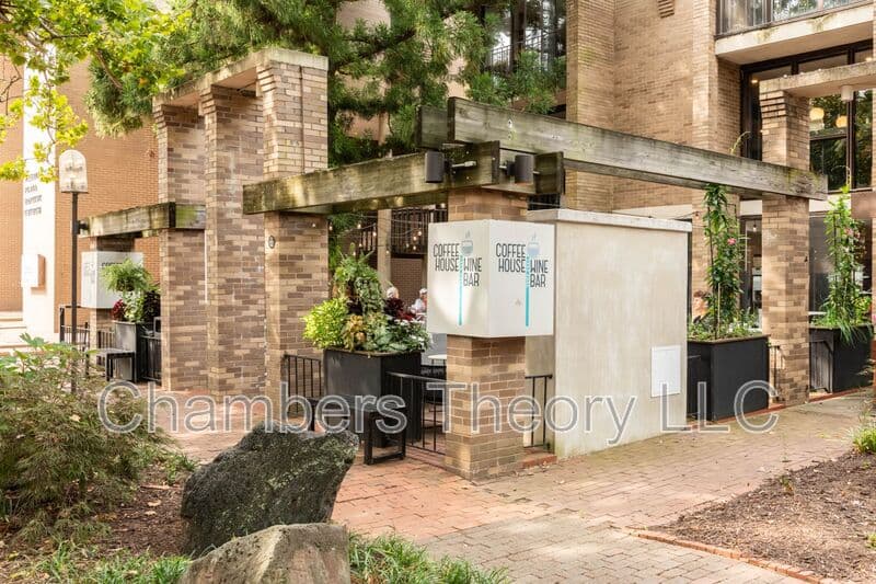 Reston House: 11475 Washington Plz W