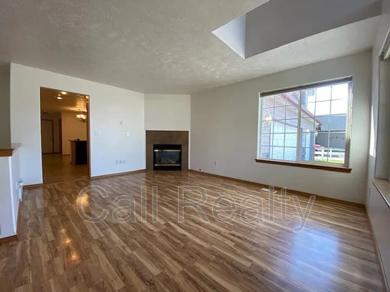 Spokane Valley House: 921 S Shelley Lake Ln
