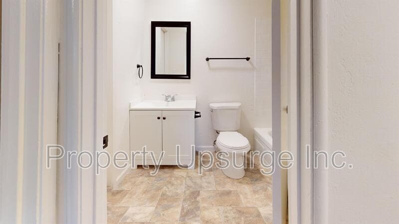 Yuba City Apartment: 330 Bird St