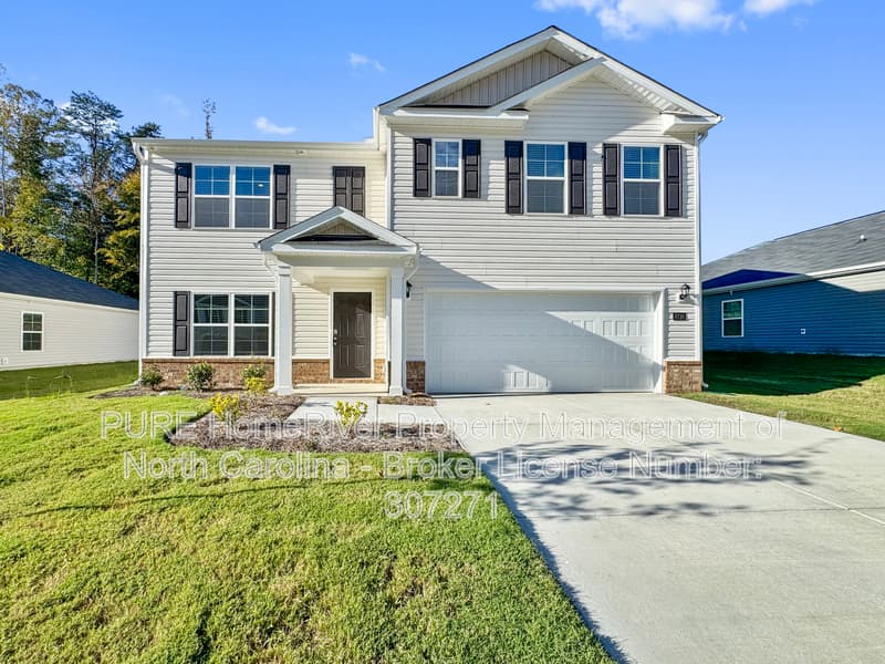 Winston Salem House: 4716 Mount Hope Dr