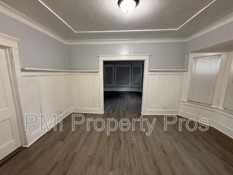 Milwaukee Condo: 3225 N 27th St