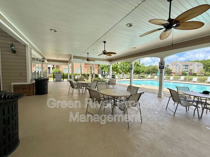 Jacksonville House: 11251 Campfield Drive