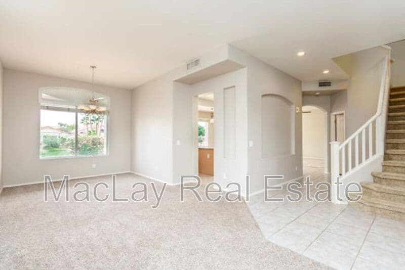 Chandler House: 3661 S Barberry Place