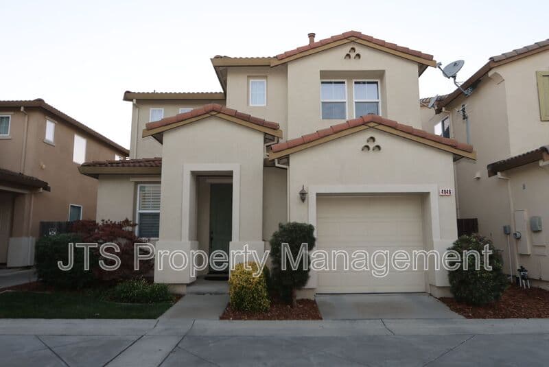 West Sacramento House: 4046 Martis Street