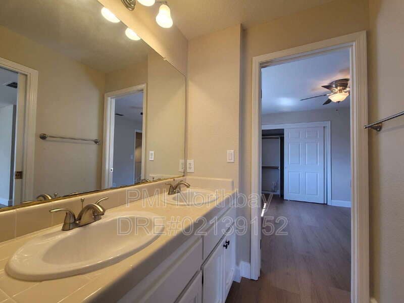 Vacaville House: 167 Harvest Dr