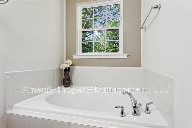 Toano House: 3271 Newland Court