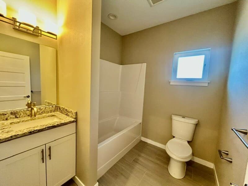 Ferndale House: 5683 Sunstone Place
