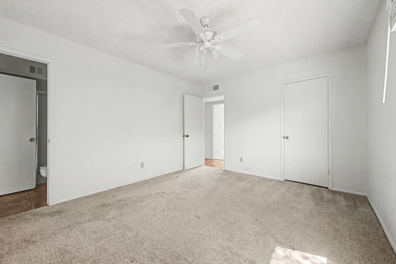 Phoenix House: 2822 E WILLOW Avenue