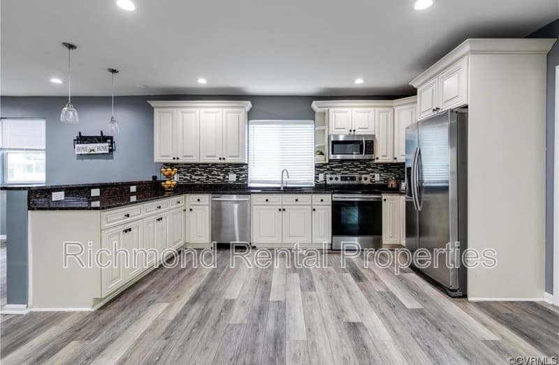 Richmond House: 3117 2nd Avenue