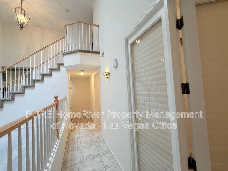 Las Vegas House: 2121 Stone Croft Street