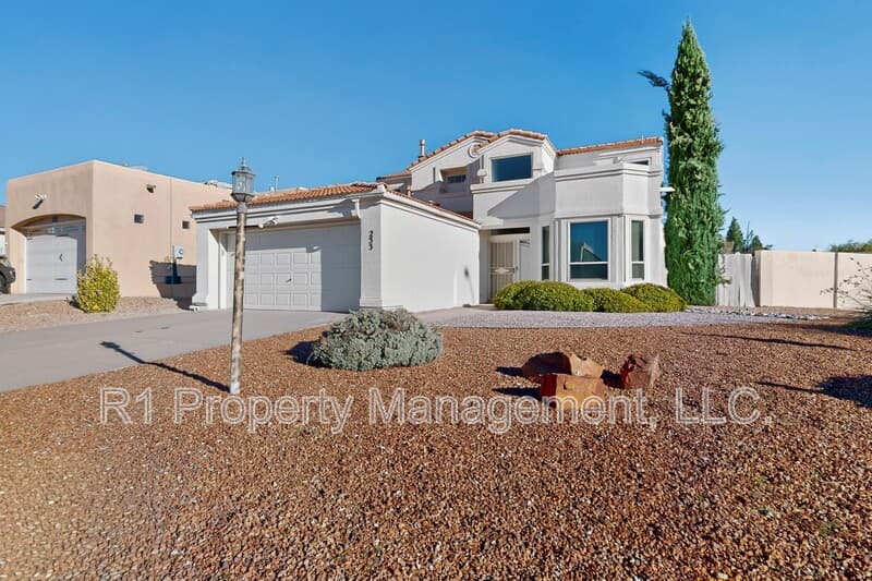Rio Rancho House: 233 Nicklaus Drive Southeast