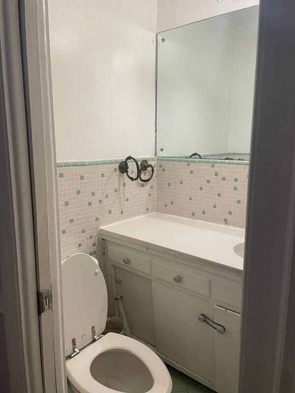 Monroe Condo: Bedroom in Mid Century Mini Mansion - All Utilities & Wif Included  - Pool